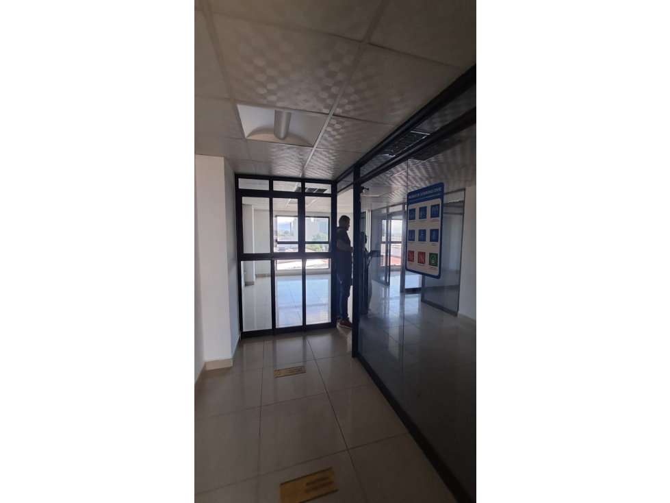 Oficinas Premium en Torre Canal Bank - 3