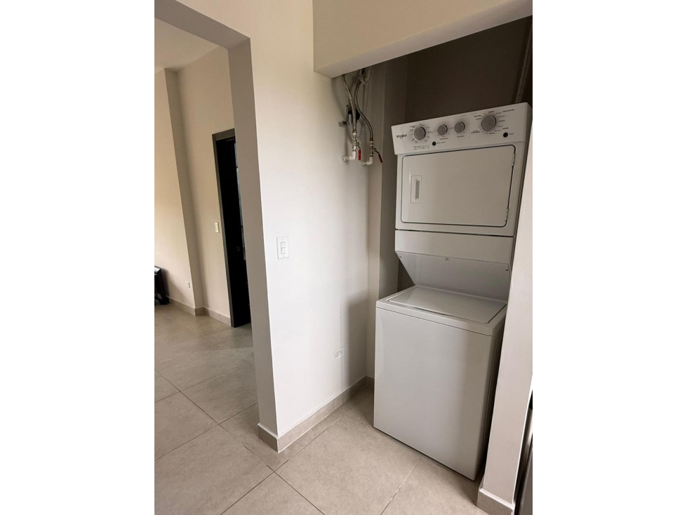 Apartamento Planta Baja Amoblado en Hacienda Los Molinos - 3