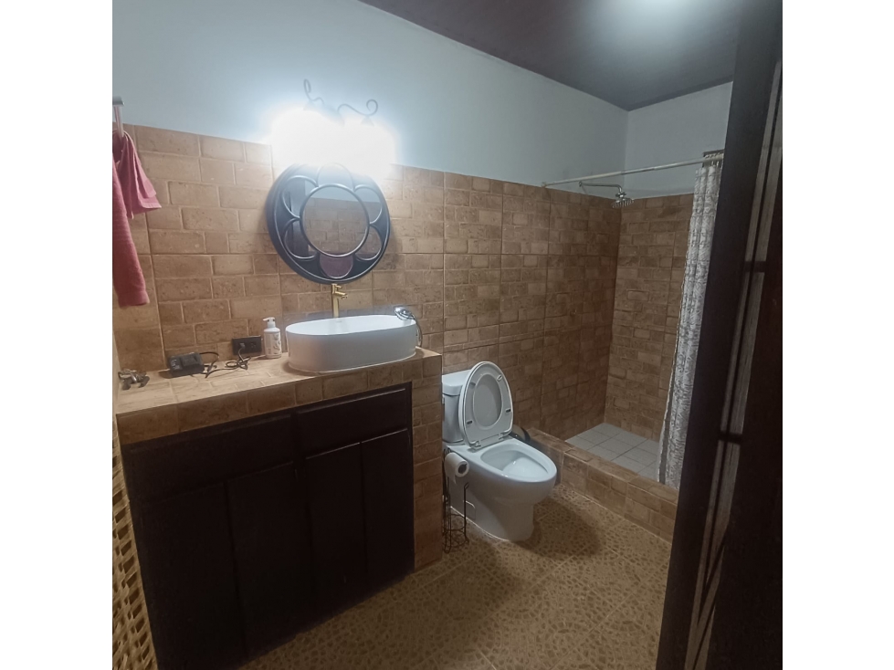 Casa en Venta en Balita, Tinajas Amplio Terreno y Finos Acabados — foto 4