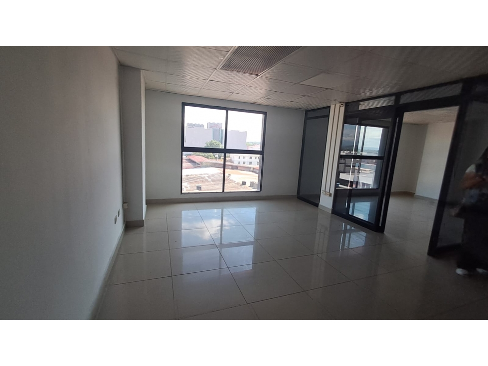 Oficinas Premium en Torre Canal Bank - 4