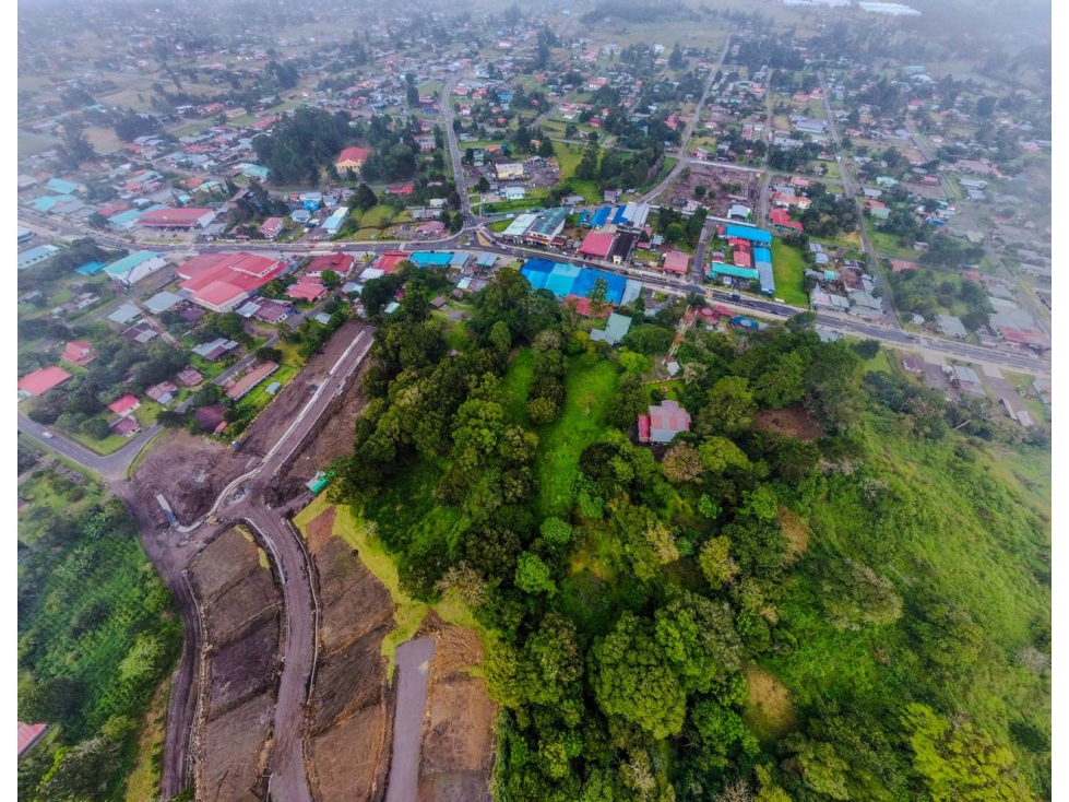 Finca de 10,910 m² en Volcán Centro, con acceso a la vía principal - 2