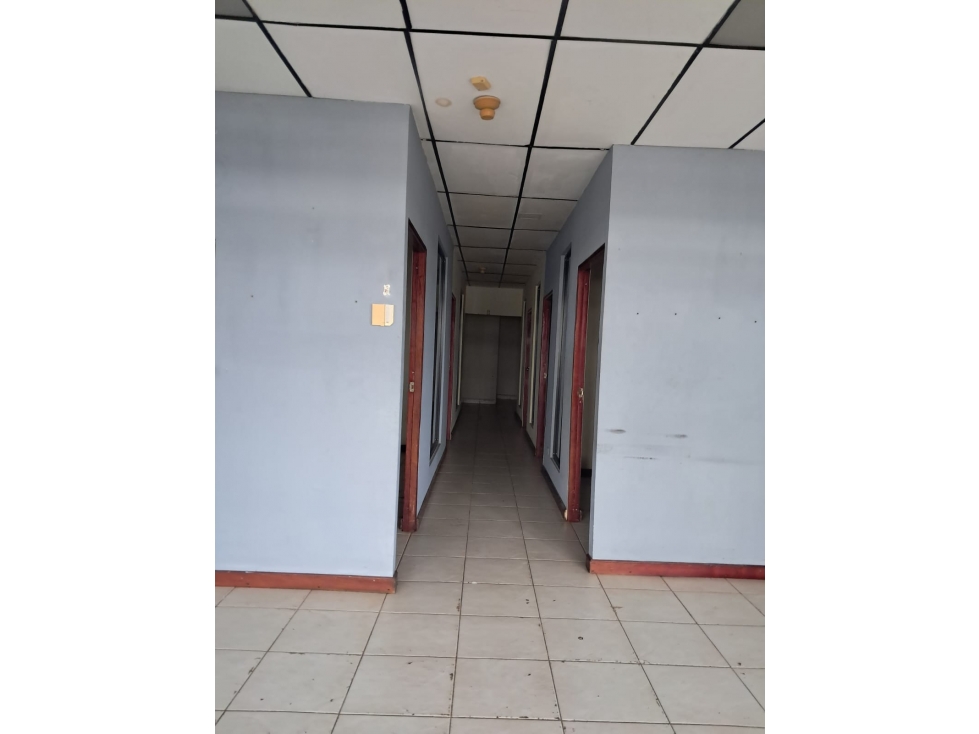 Local en Alquiler Avendia 2a Oeste Frente Banco Nacional — foto 6