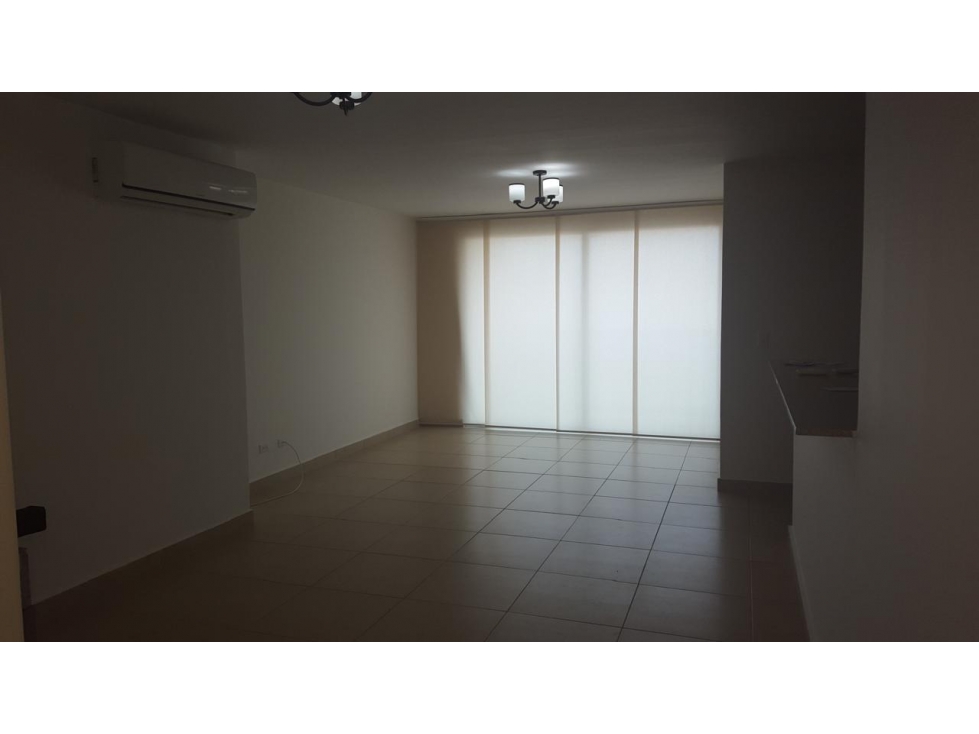 Apartamento en Kings Park, Panamá