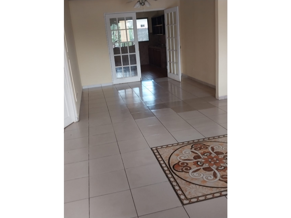 Casa en Venta en La Arboleda Primera Etapa — foto 4
