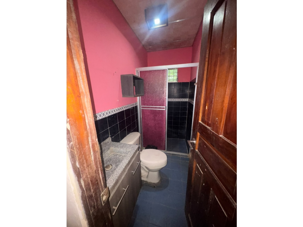 CASA EN VENTA O ALQUILER VÍA PRINCIPAL A SAN CARLITOS DAVID — foto 3