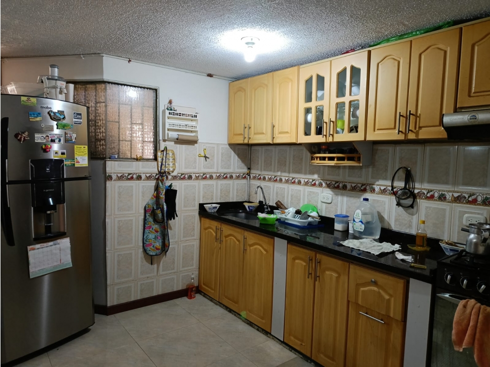 BODEGA JUNTO CON SU CASA EN VENTA SIBATE - 6