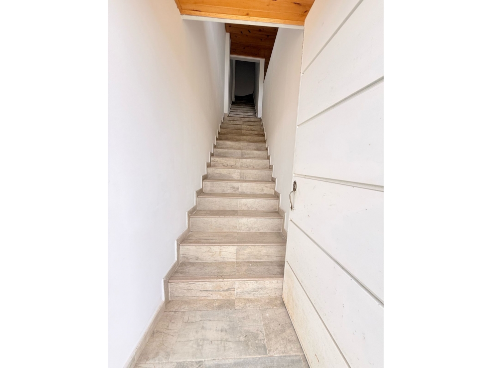 APARTAMENTO PARA VENTA /B. LA INMACULADA SIBATE — foto 3