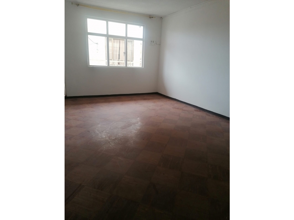 APARTAMENTO PARA ARRIENDO /B. EL PROGRESO / 2do PISO SIBATE — foto 4