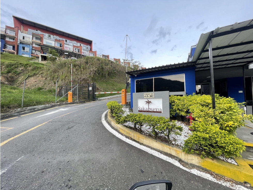 Casa Duplex Conjunto Sakabuma