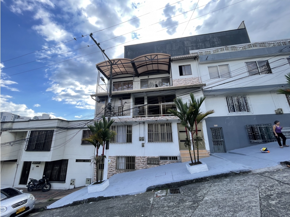 Casa con 4 rentas centro pereira