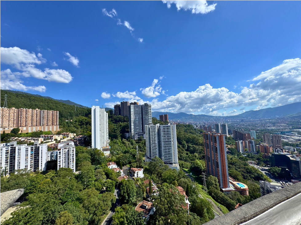Apartamento en Medellín - Loma del Indio
