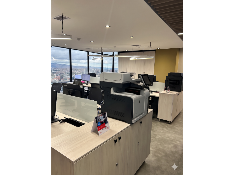 Oficina en el Pent House del mejor edificio de Bogotá — foto 3