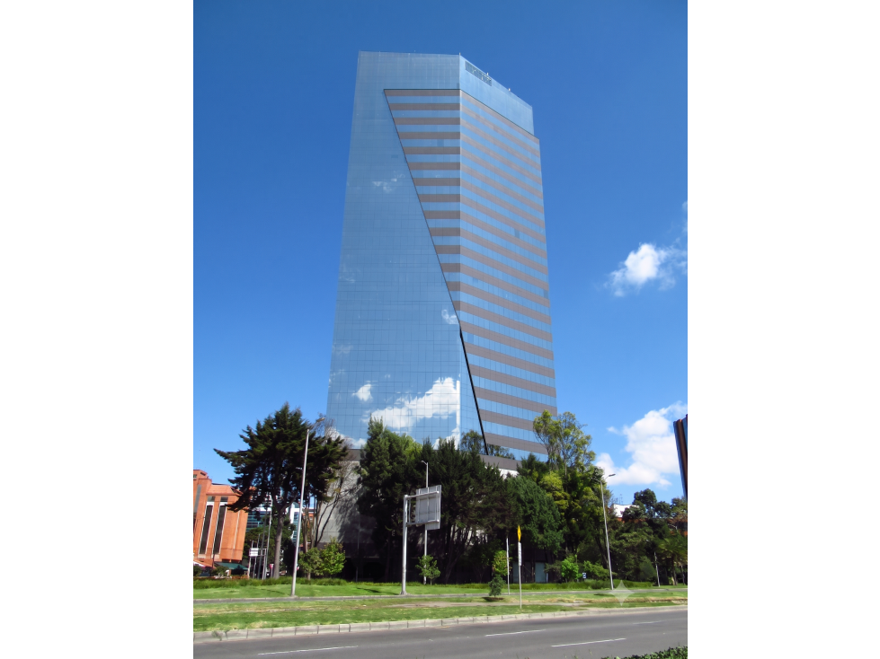Oficina en el Pent House del mejor edificio de Bogotá