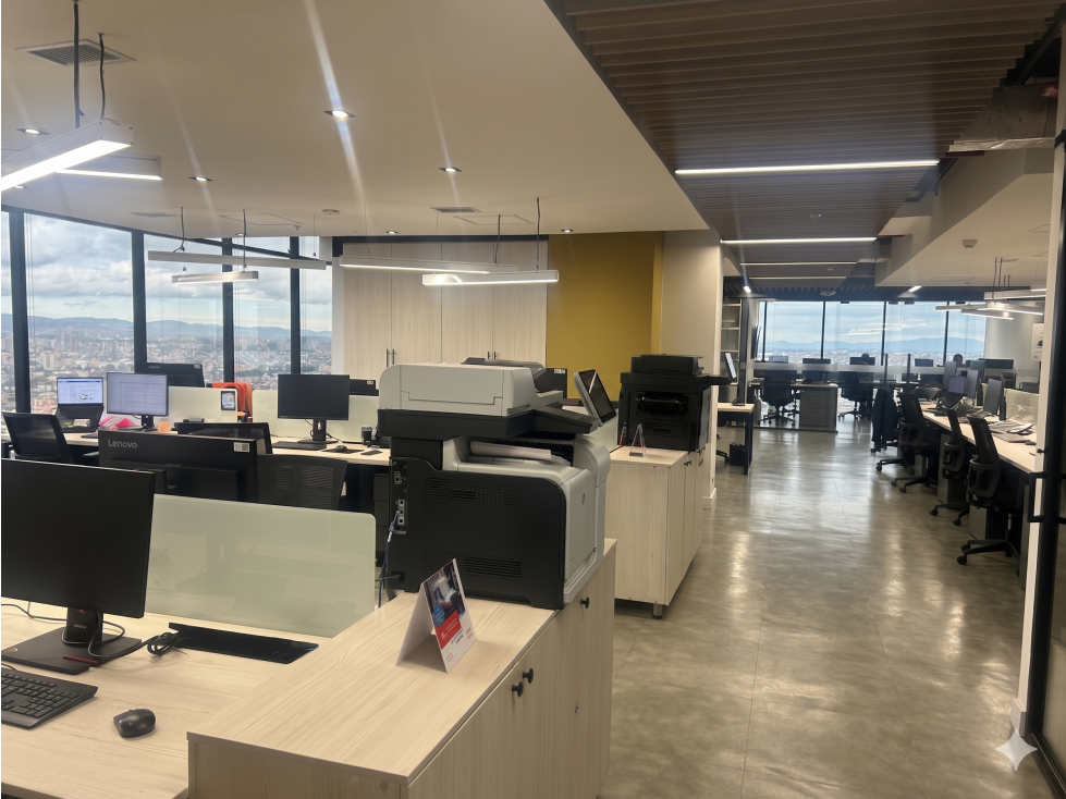 Oficina en el Pent House del mejor edificio de Bogotá — foto 5