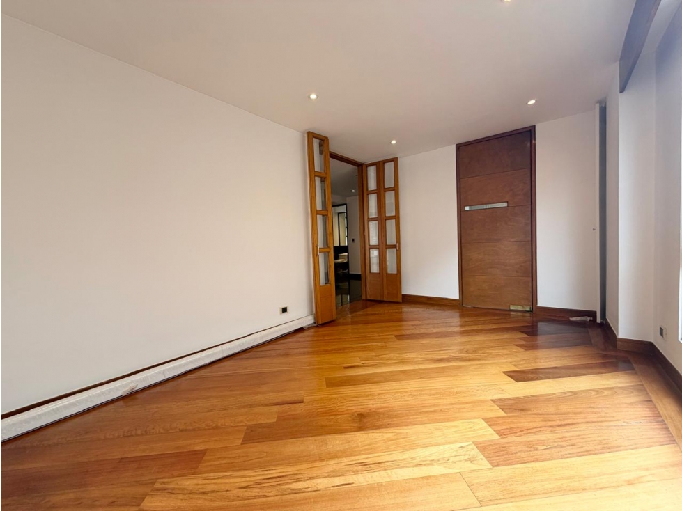 Apartamento en Chicó Navarra de tres niveles en Venta — foto 5