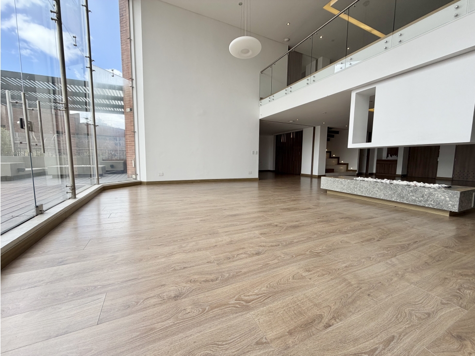 Apto. Venta/Arriendo Terraza de 400 m² y Vista Panorámica Chicó Alto — foto 6