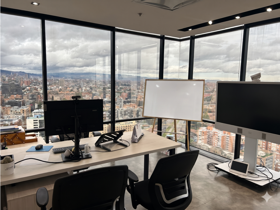 Oficina en el Pent House del mejor edificio de Bogotá — foto 2