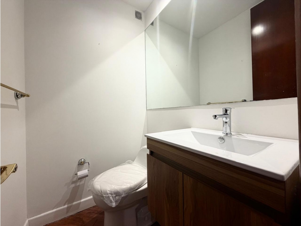 Arriendo Apartamento en Chicó Reservado Zona Exclusiva — foto 4