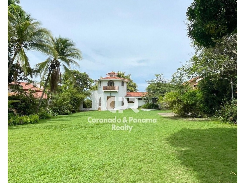 Casa en Coronado frente al mar