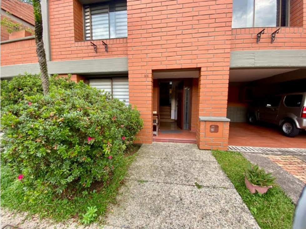 Se vende casa Sector La Sebastiana Transversal Intermedia - Envigado