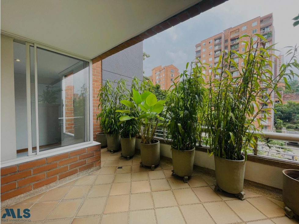 APARTAMENTO EN VENTA EN EL POBLADO LA FRONTERA — foto 2