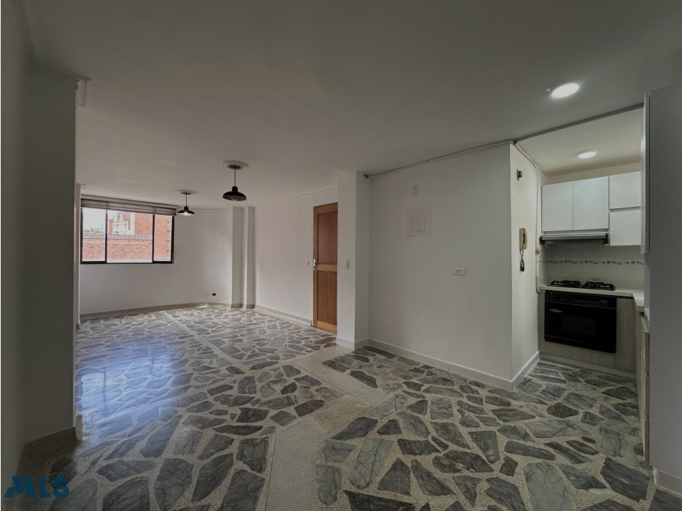 APARTAMENTO EN VENTA MEDELLÍN LAURELES — foto 2