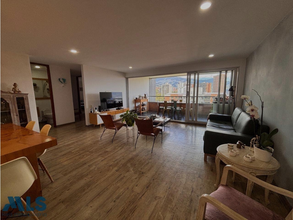 APARTAMENTO EN VENTA POBLADO LOS BALSOS