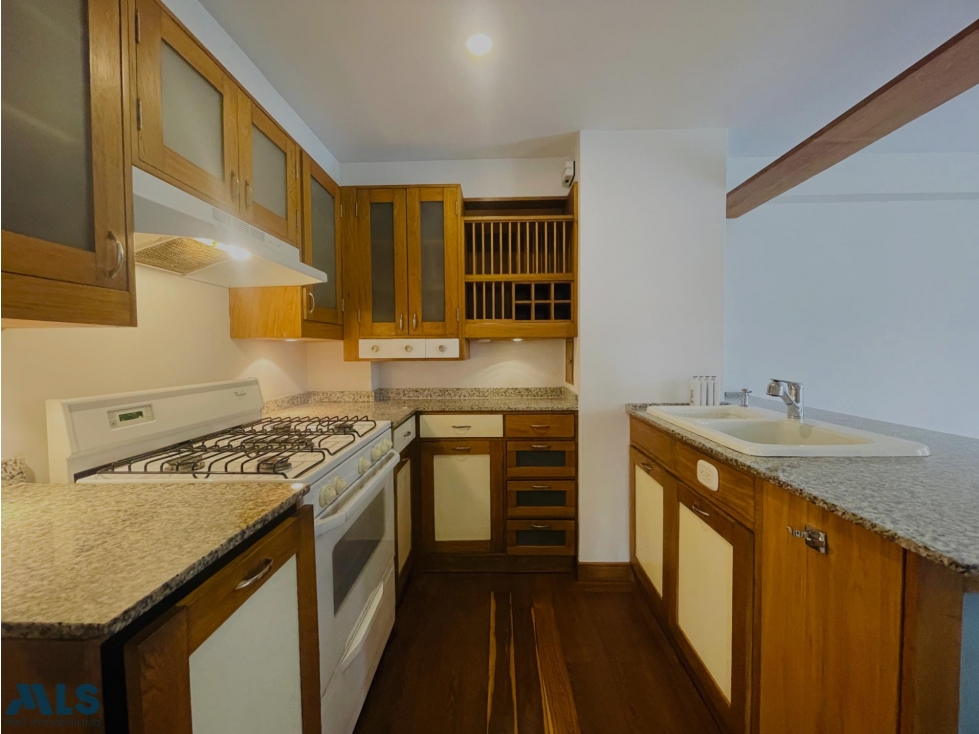 APARTAMENTO EN VENTA EN EL POBLADO LA FRONTERA — foto 4
