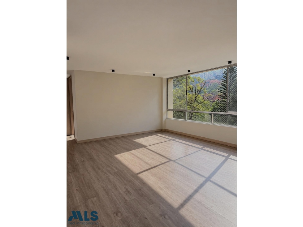 APARTAMENTO EN VENTA EL POBLADO LOMA LOS GONZALEZ — foto 2