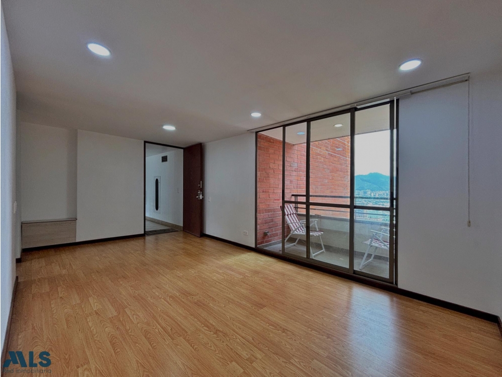 APARTAMENTO EN VENTA EN LAS PALMAS MEDELLÍN