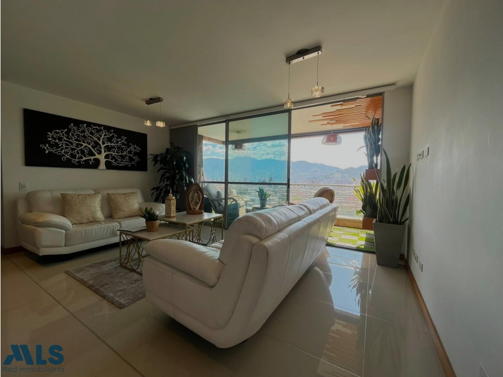 APARTAMENTO EN VENTA ENVIGADO LOMA DEL ESCOBERO — foto 2
