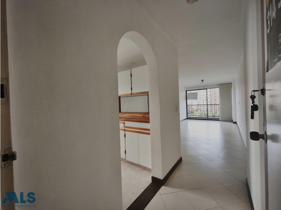 APARTAMENTO EN VENTA EL POBLADO PATIO BONITO — foto 5