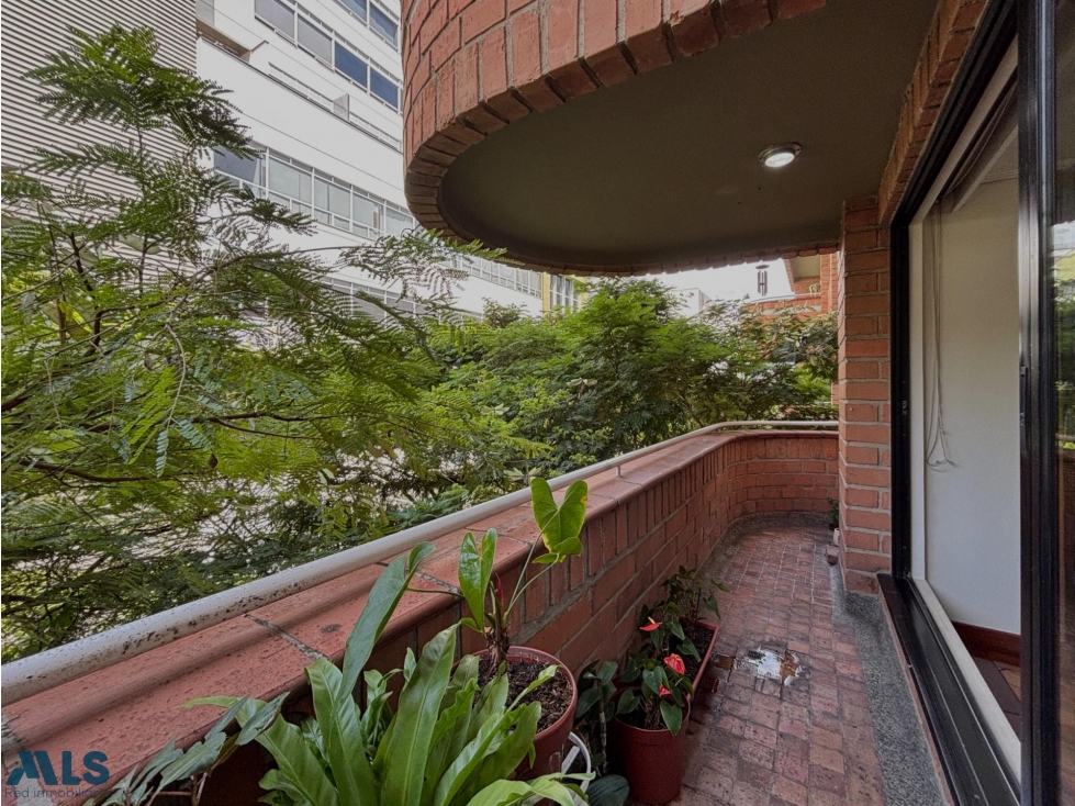 APARTAMENTO EN VENTA EN EL POBLADO OVIEDO