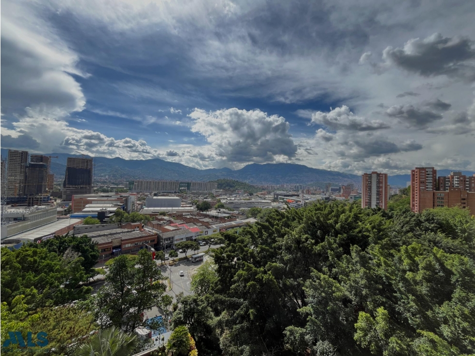 APARTAMENTO EN VENTA EN EL POBLADO CASTROPOL — foto 3