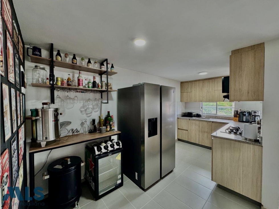 APARTAMENTO EN VENTA MEDELLIN LOMA DE LOS BERNAL