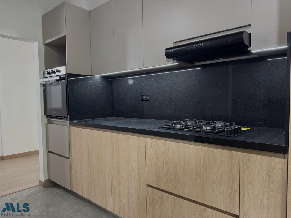 APARTAMENTO EN VENTA EL POBLADO PATIO BONITO — foto 6