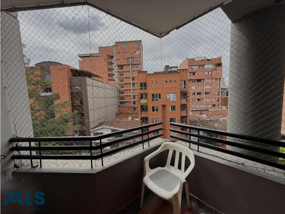 APARTAMENTO EN VENTA EN CONQUISTADORES MEDELLÍN