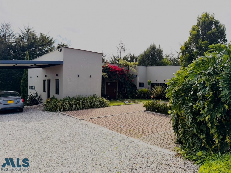 CASA EN VENTA EN LA CEJA — foto 2