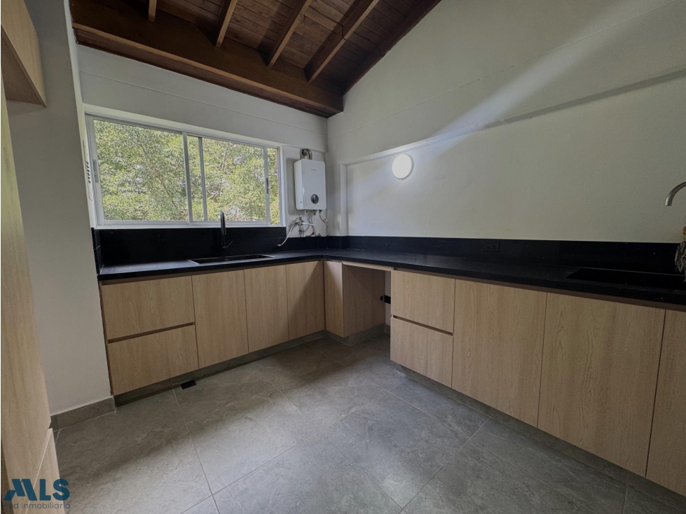 APARTAMENTO EN VENTA EL POBLADO PATIO BONITO — foto 5
