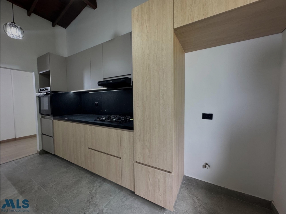 APARTAMENTO EN VENTA EL POBLADO PATIO BONITO — foto 4