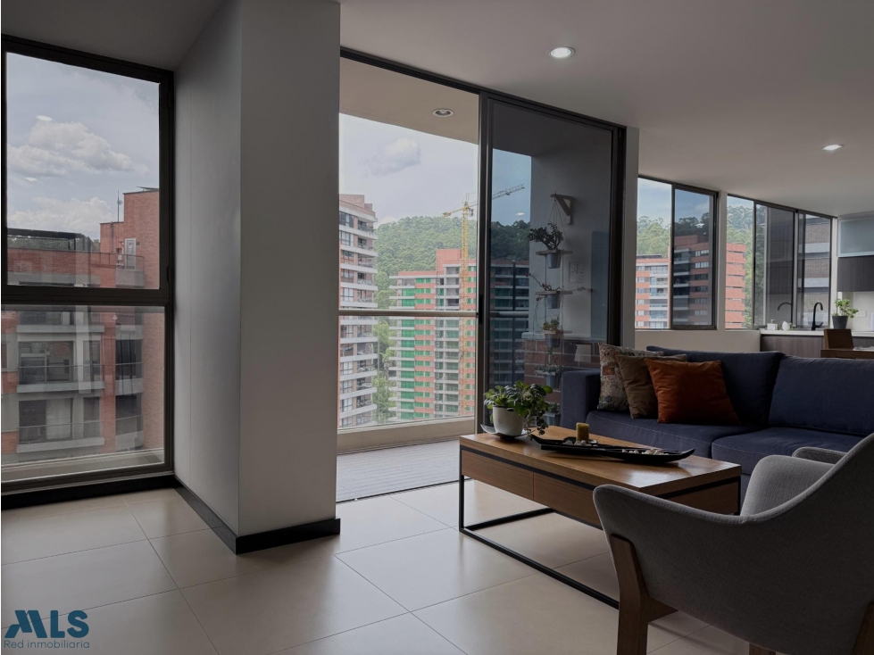APARTAMENTO EN VENTA MEDELLIN ALTOS DEL POBLADO — foto 2