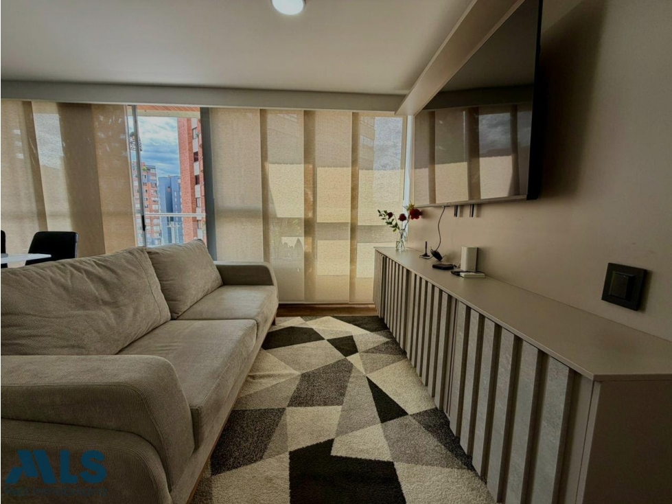 APARTAMENTO EN VENTA EL POBLADO LOS BALSOS — foto 2