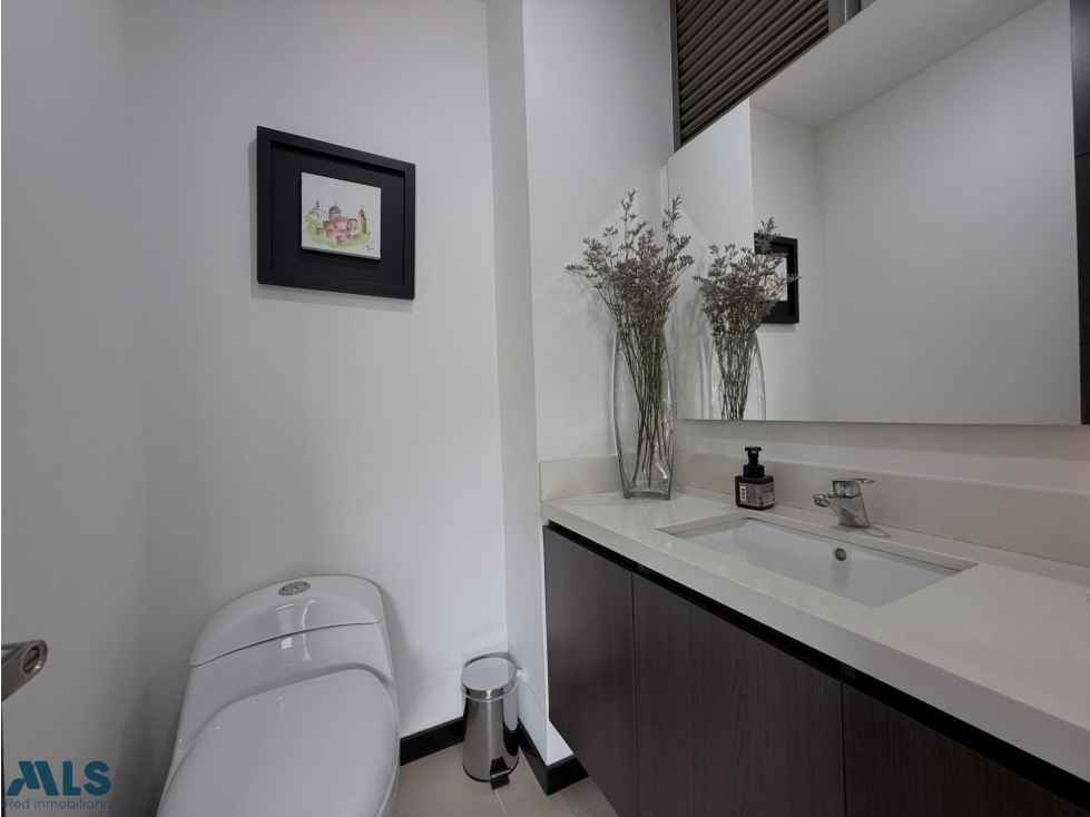 APARTAMENTO EN VENTA MEDELLIN ALTOS DEL POBLADO — foto 6