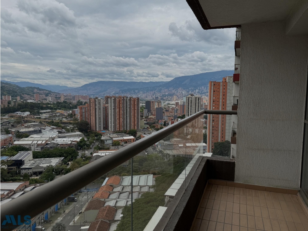 APARTAMENTO EN VENTA EN SABANETA PAN DE AZÚCAR — foto 2