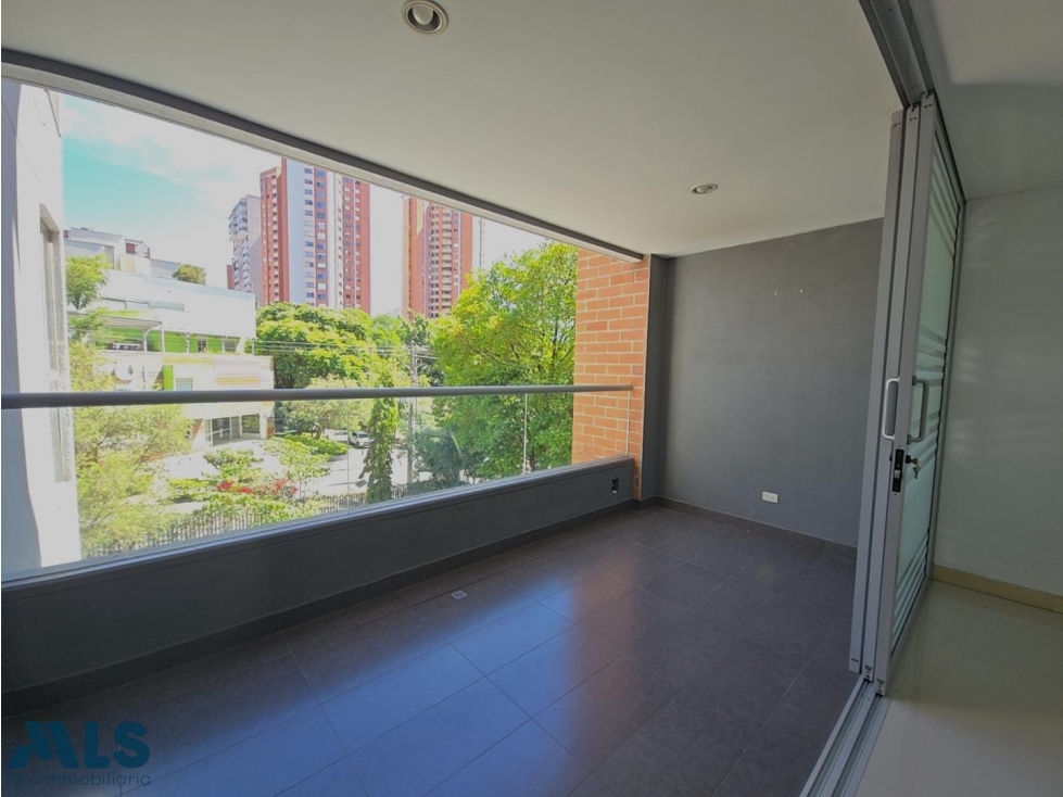 APARTAMENTO EN VENTA EL POBLADO SANTA MARÍA DE LOS ÁNGELES - 2