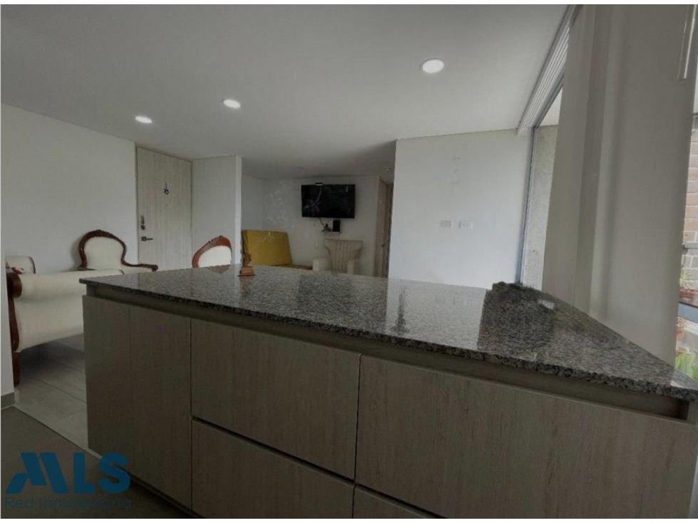 APARTAMENTO EN VENTA EN ENVIGADO EL TRIANON — foto 4