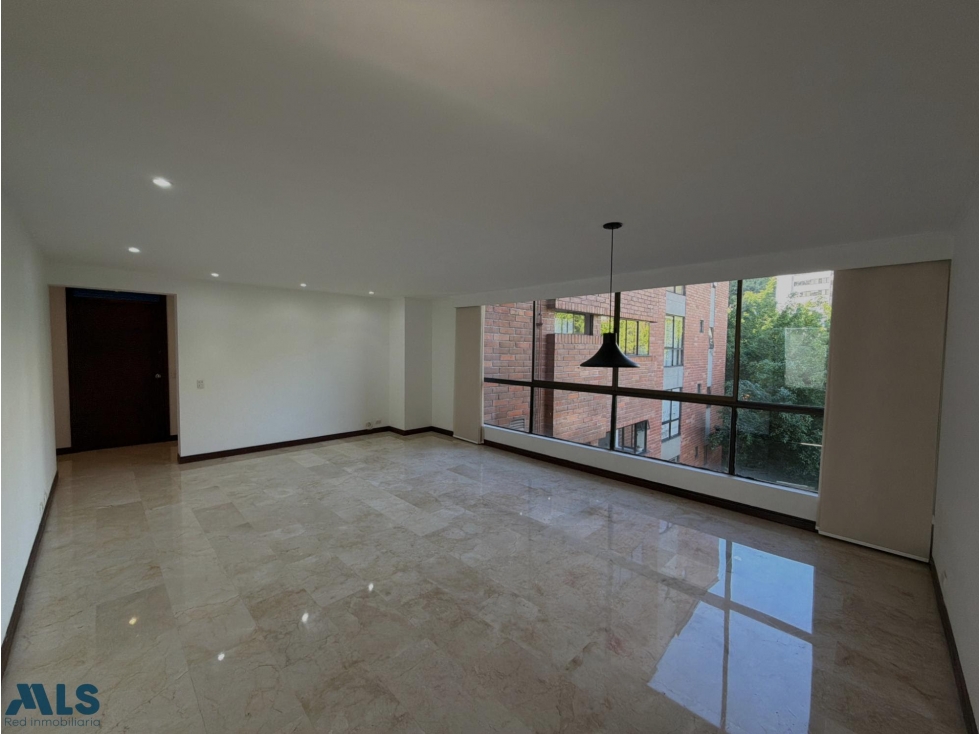 APARTAMENTO EN VENTA EN LOS BALSOS EL POBLADO — foto 2