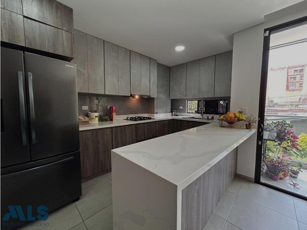 APARTAMENTO EN VENTA MEDELLIN LA CASTELLANA — foto 5