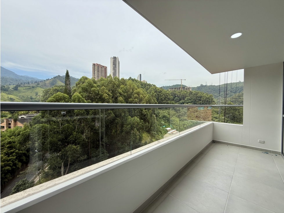 APARTAMENTO EN VENTA EN SABANETA LOMA SAN JOSÉ PARTE BAJA — foto 2