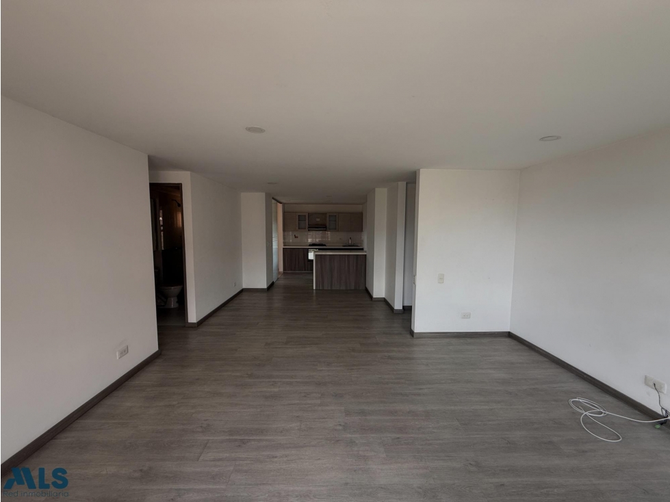 APARTAMENTO EN VENTA EN ENVIGADO LOMA EL ESMERALDAL — foto 5